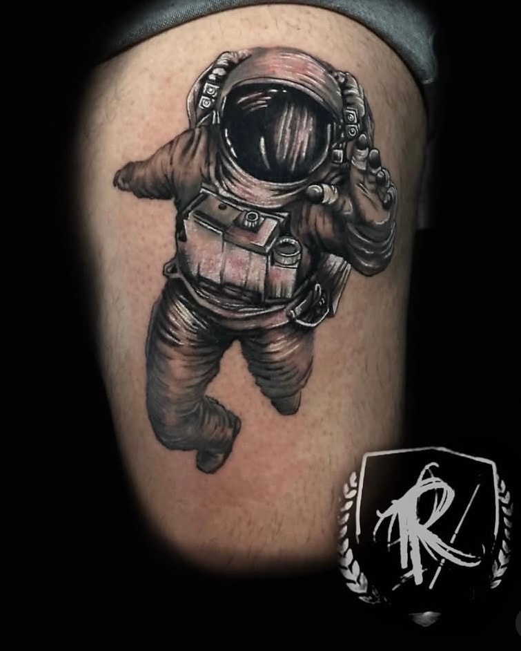 Astronaut — Thigh Piece