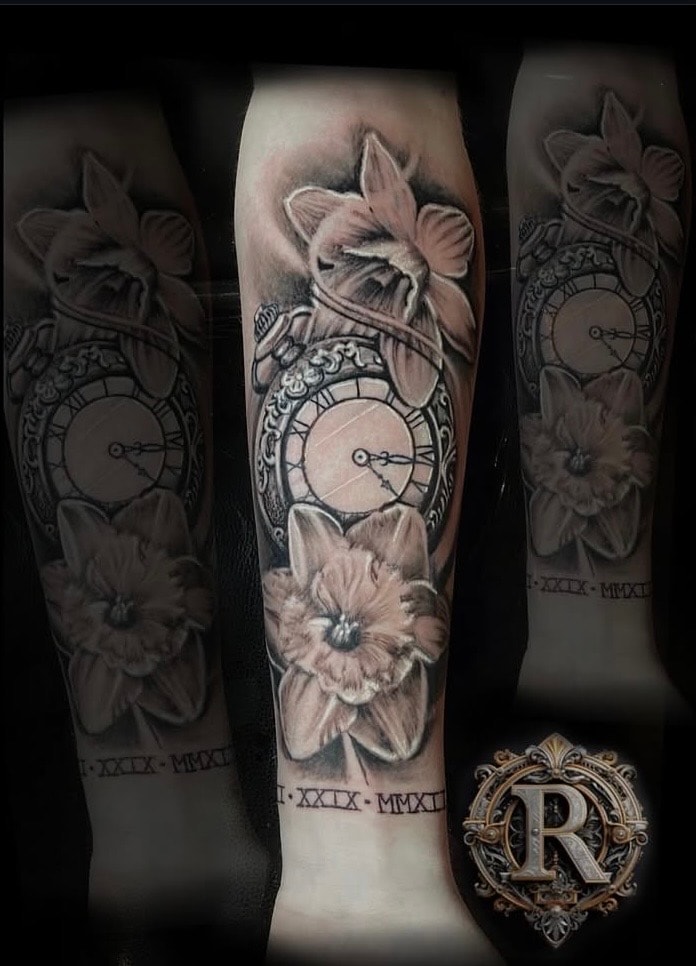 Pocket Watch & Daffodils — Sleeve